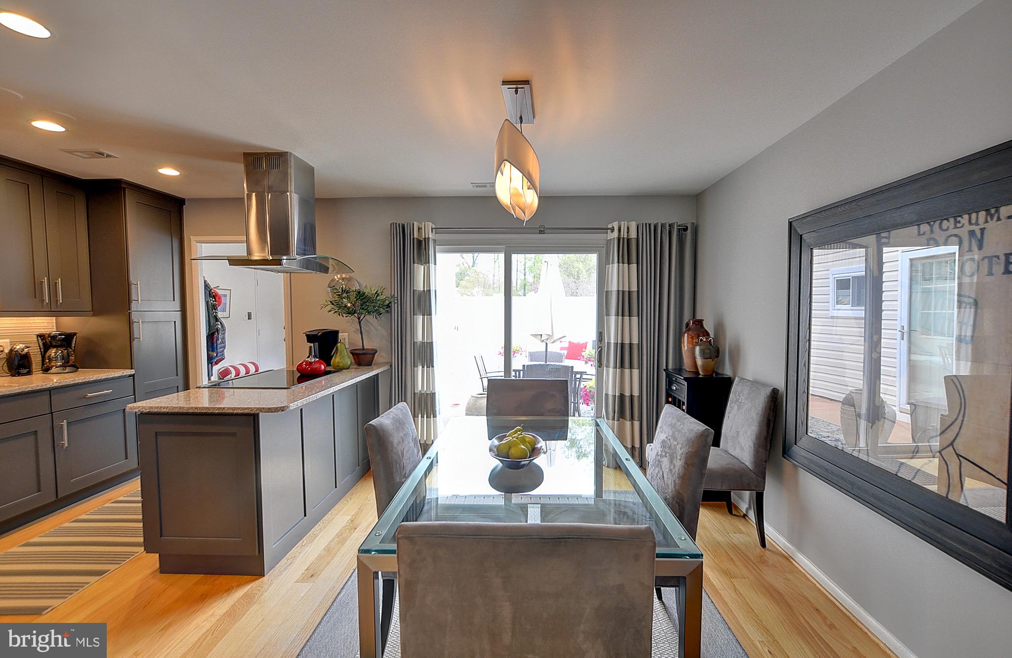 LEISURE WORLD - Residential