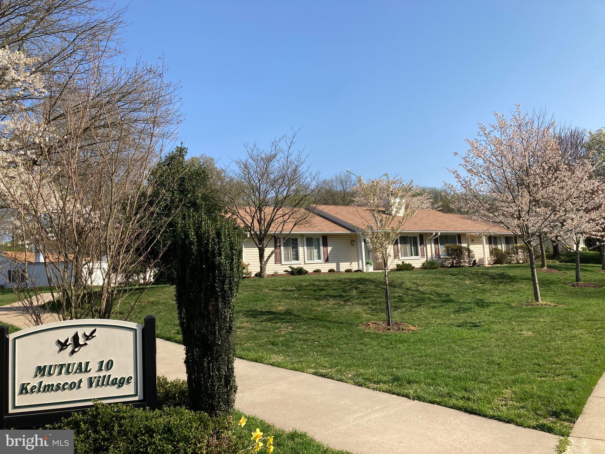 LEISURE WORLD - Residential