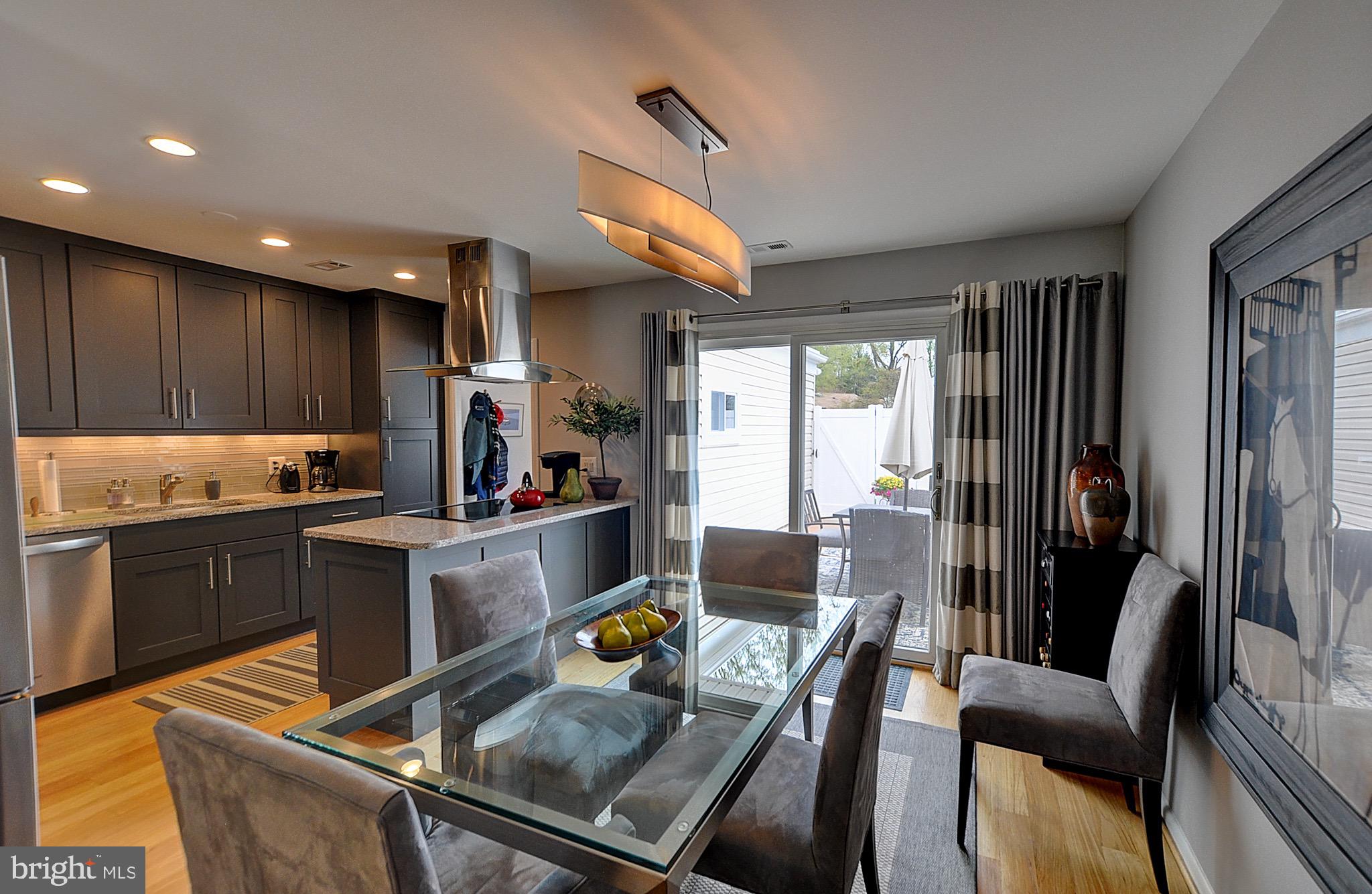 LEISURE WORLD - Residential