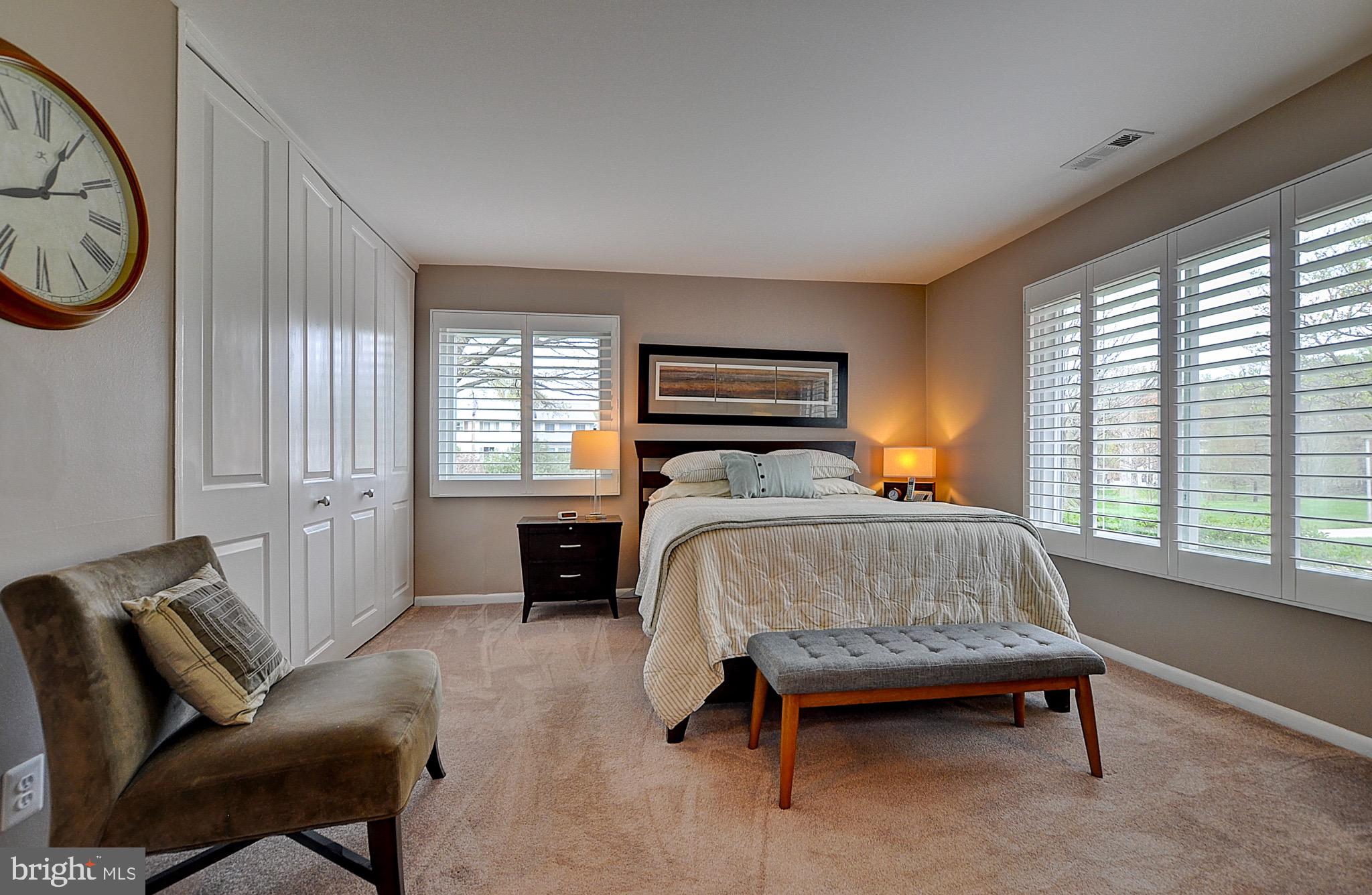 LEISURE WORLD - Residential