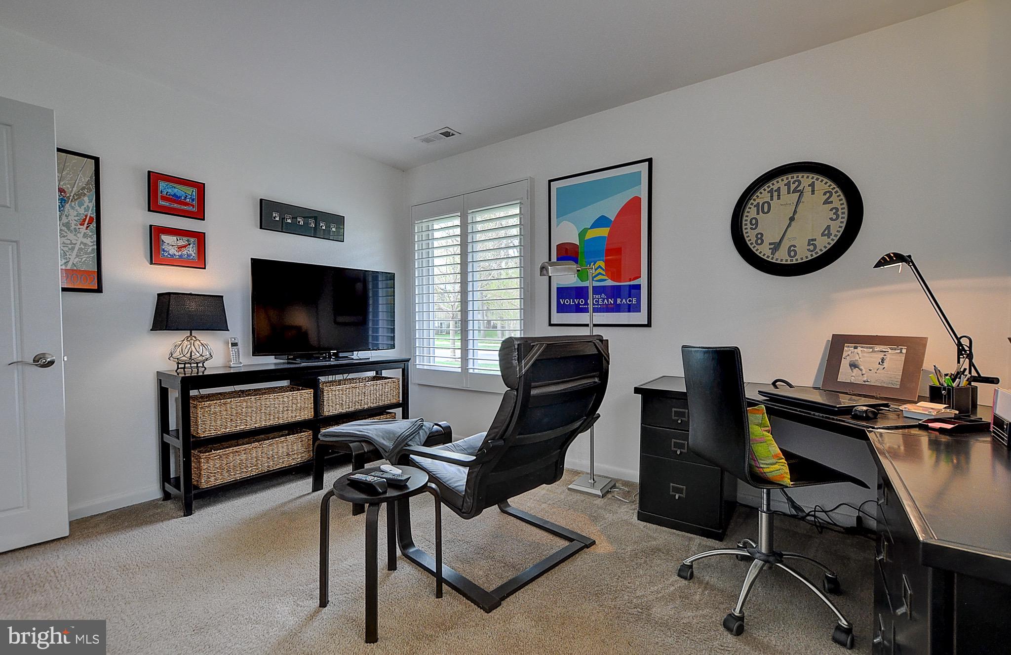 LEISURE WORLD - Residential