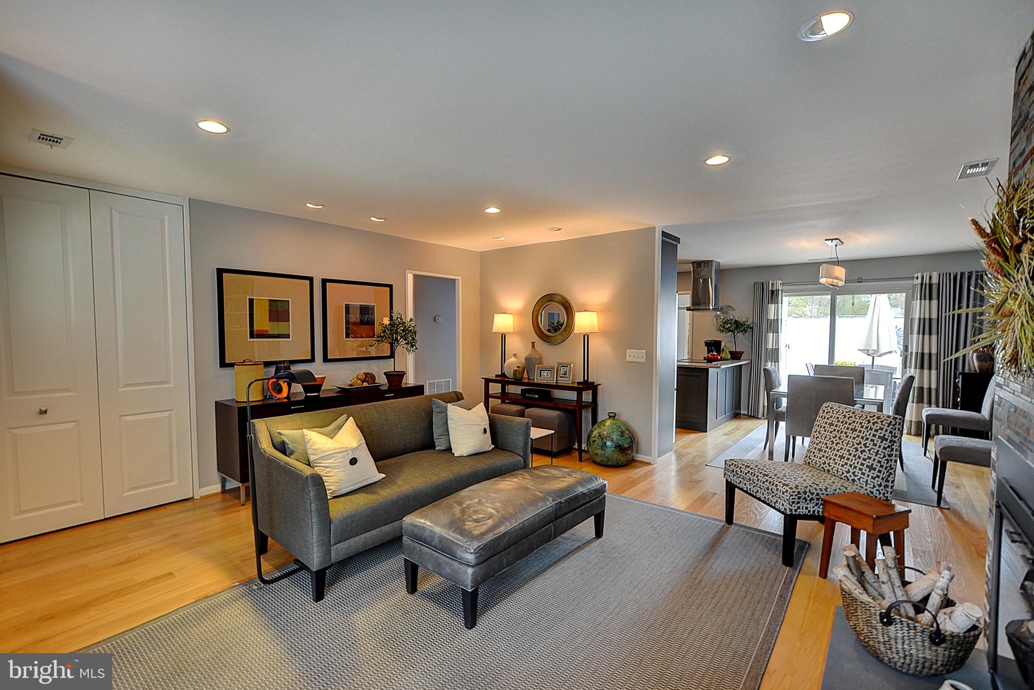 LEISURE WORLD - Residential