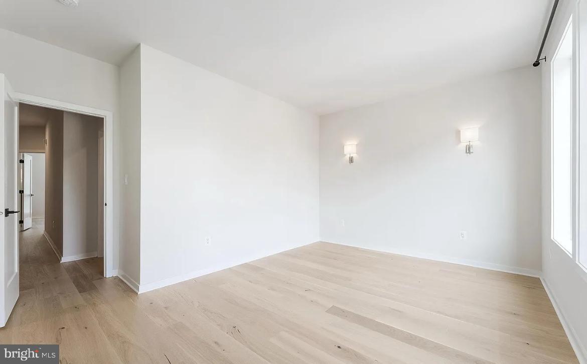 RESTON - Residential Lease