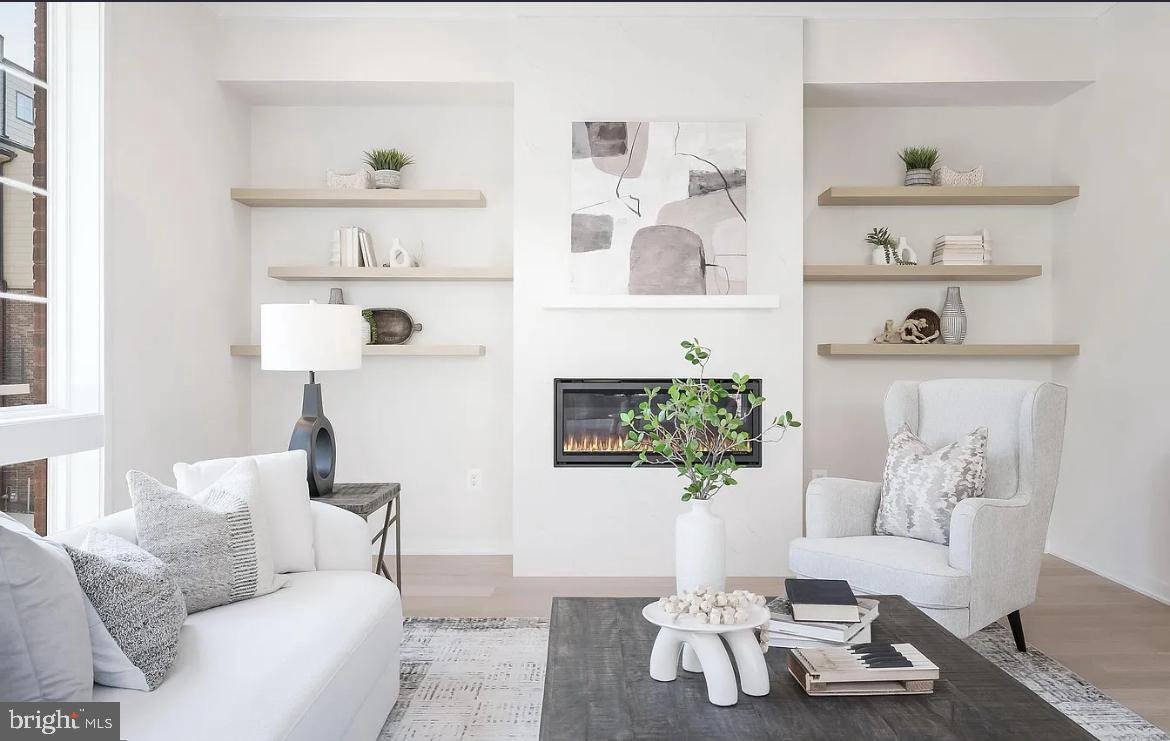 RESTON - Residential Lease