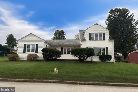 Photo of 510 Tennis Avenue, NEWTOWN SQUARE, PA 19073 (MLS # PADE2103878)