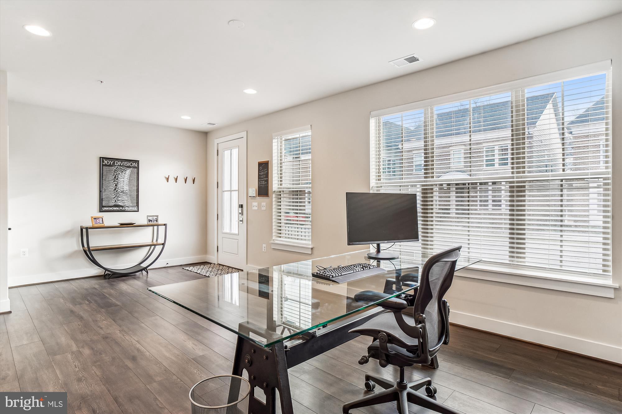 CROWN FARM - Residential