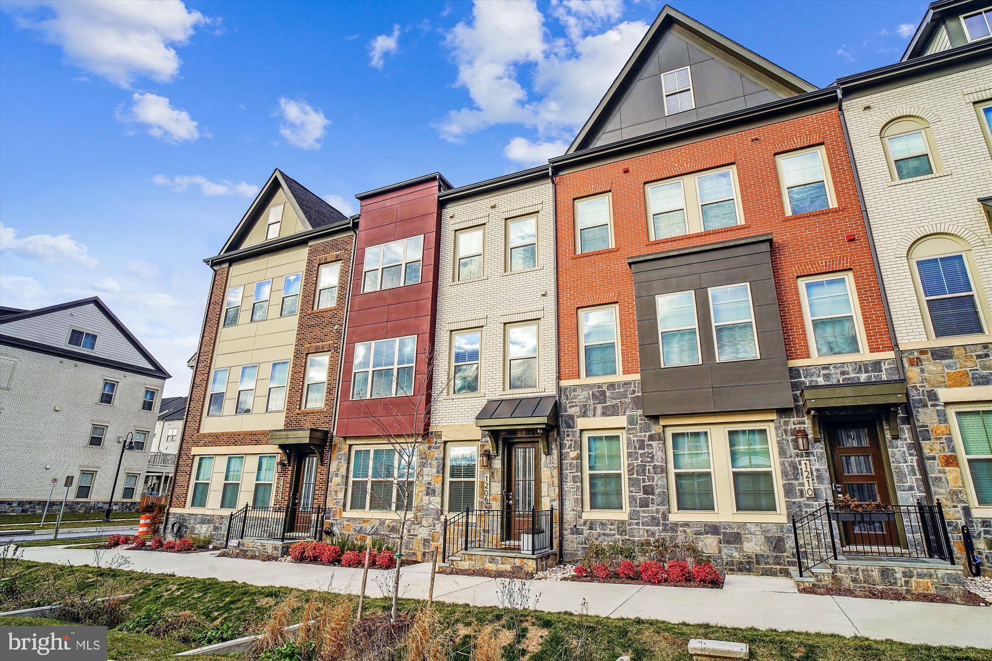 CROWN FARM - Residential