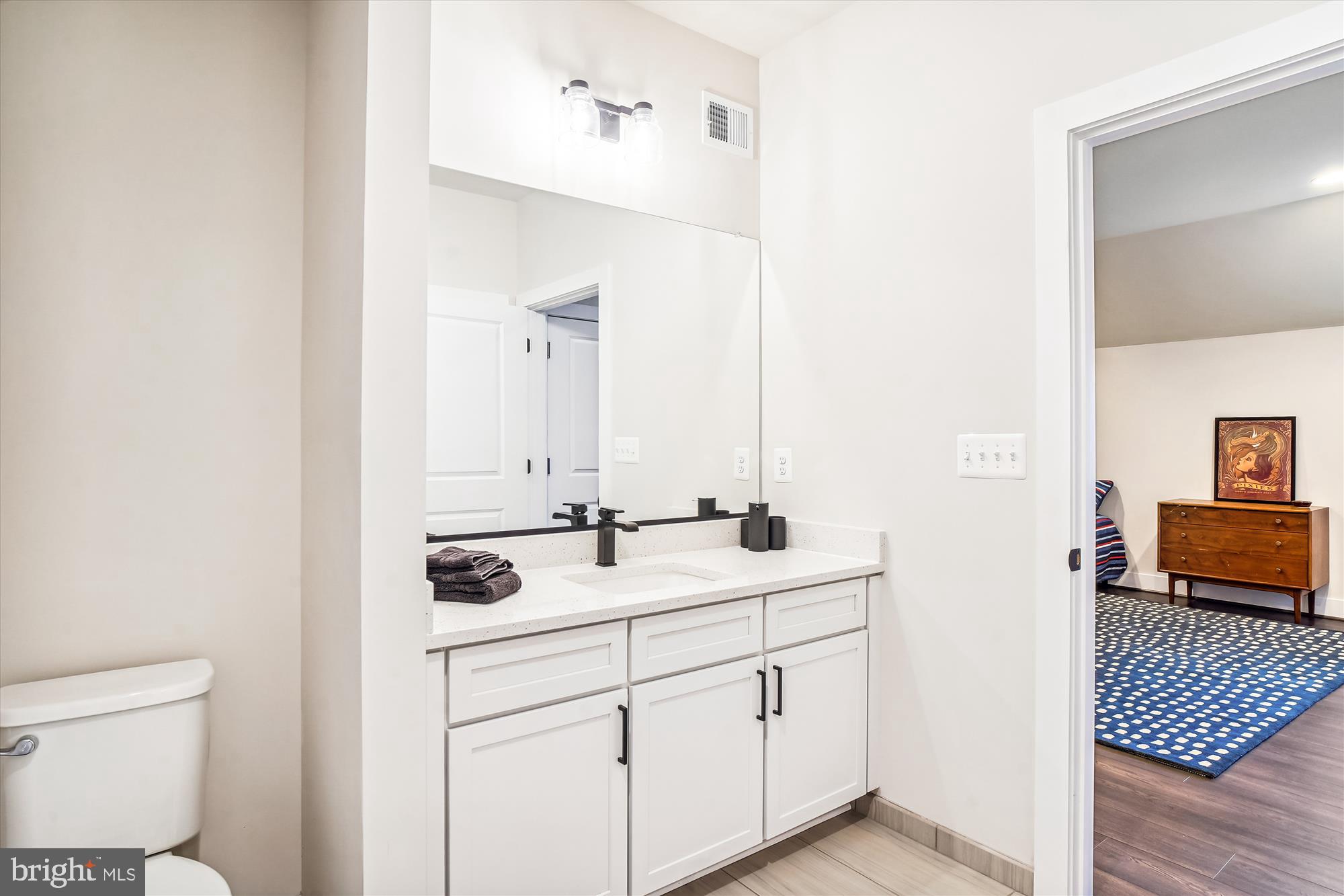 CROWN FARM - Residential