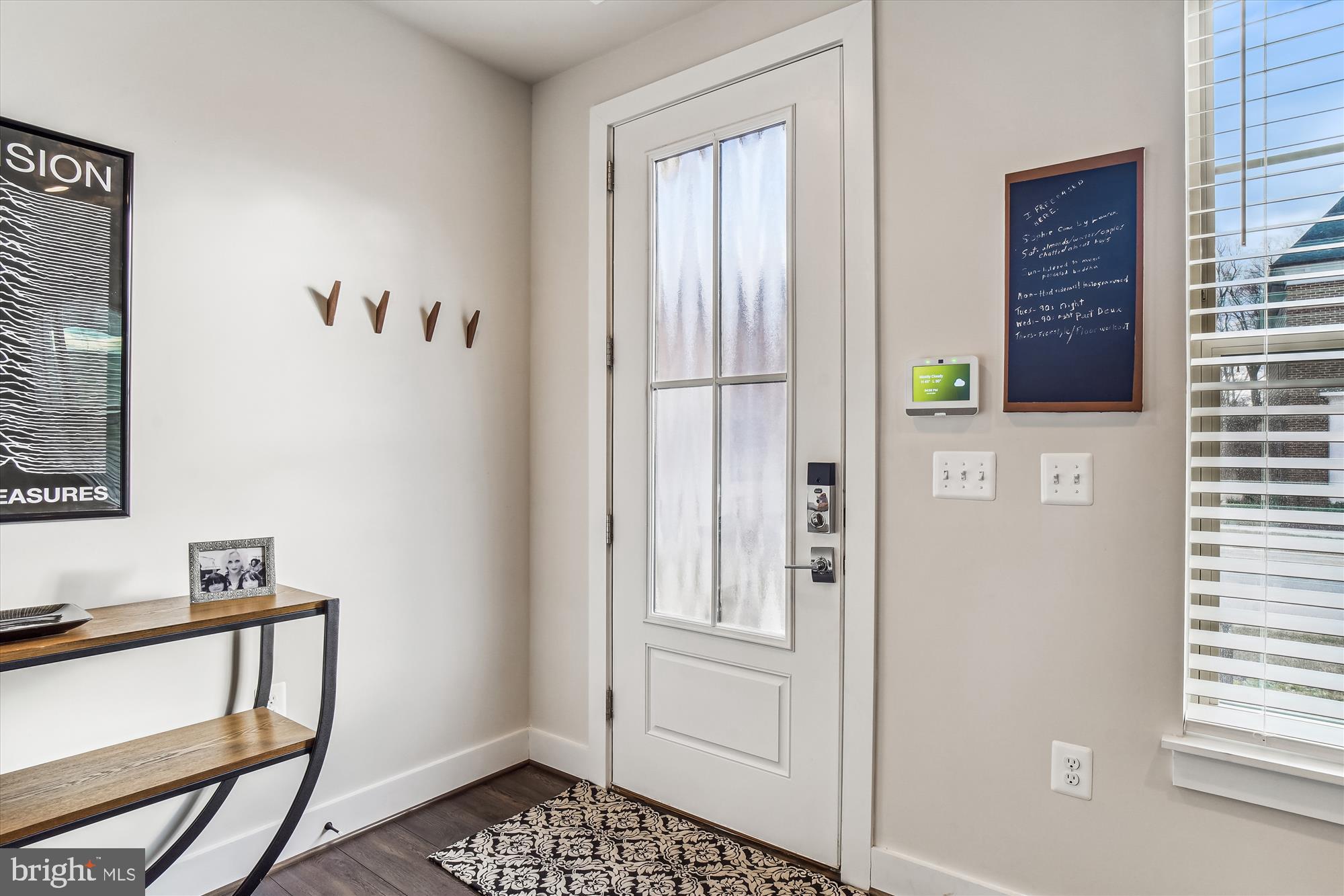 CROWN FARM - Residential