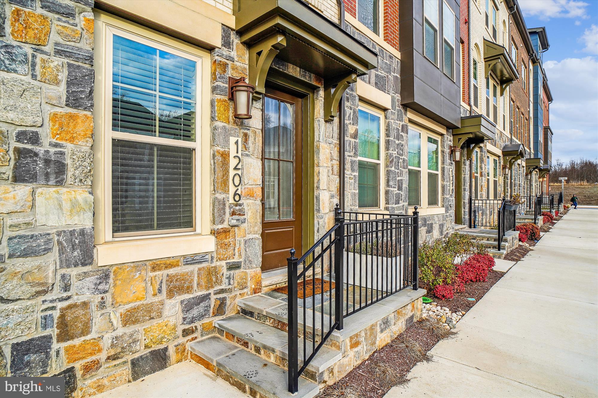 CROWN FARM - Residential