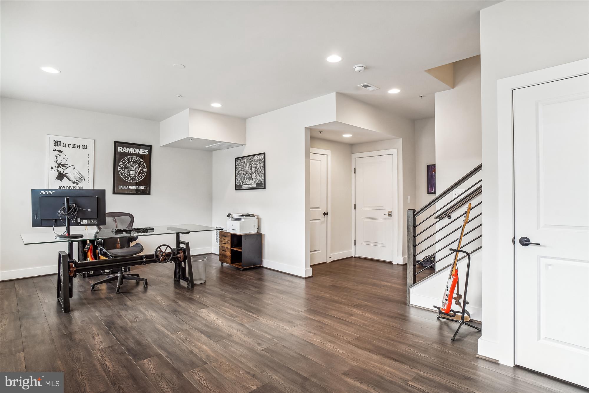 CROWN FARM - Residential