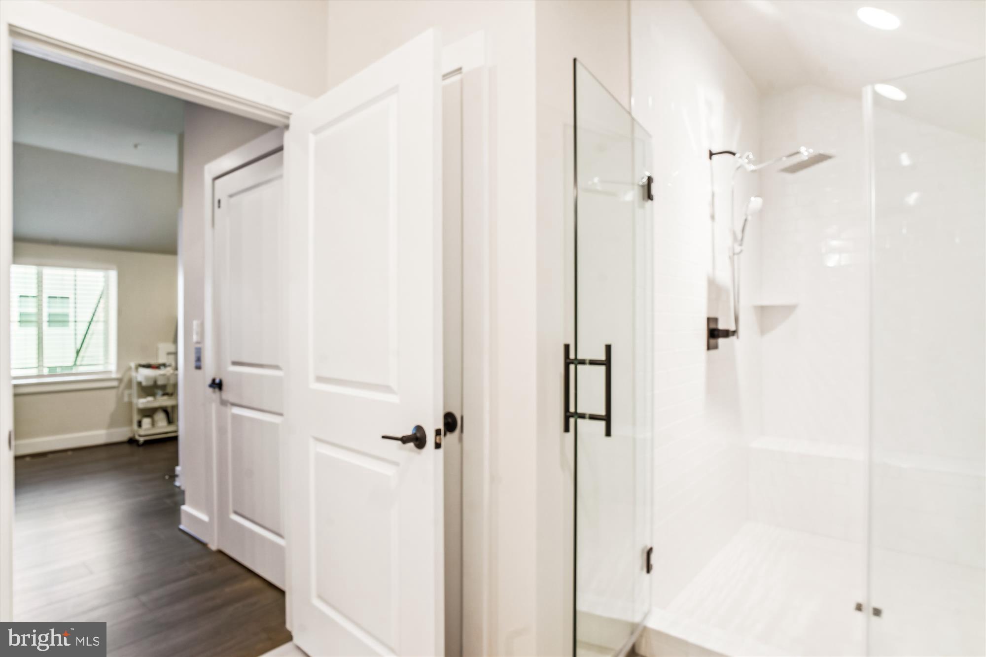 CROWN FARM - Residential