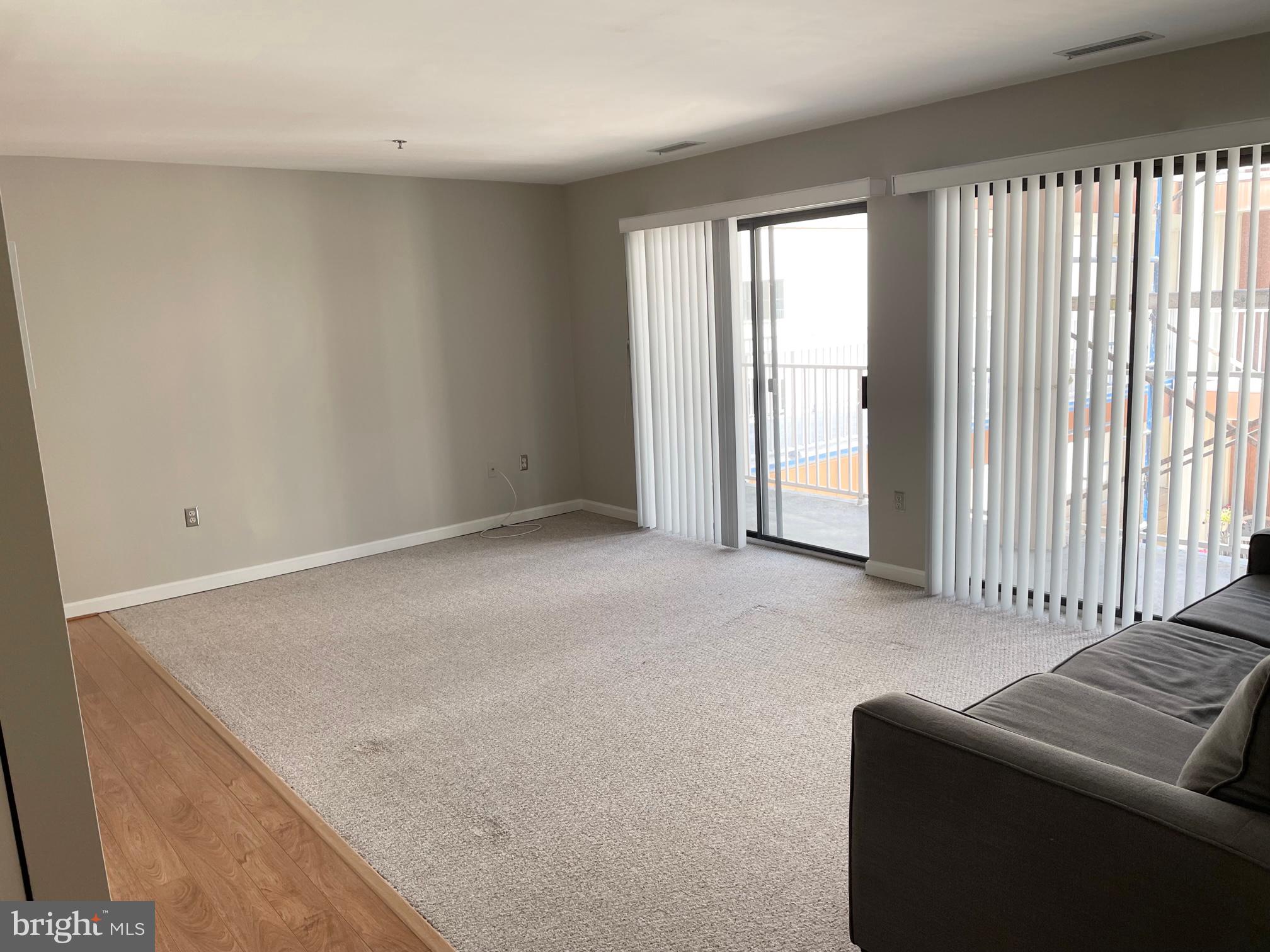 2702 E LIGHTHOUSE PT E 635