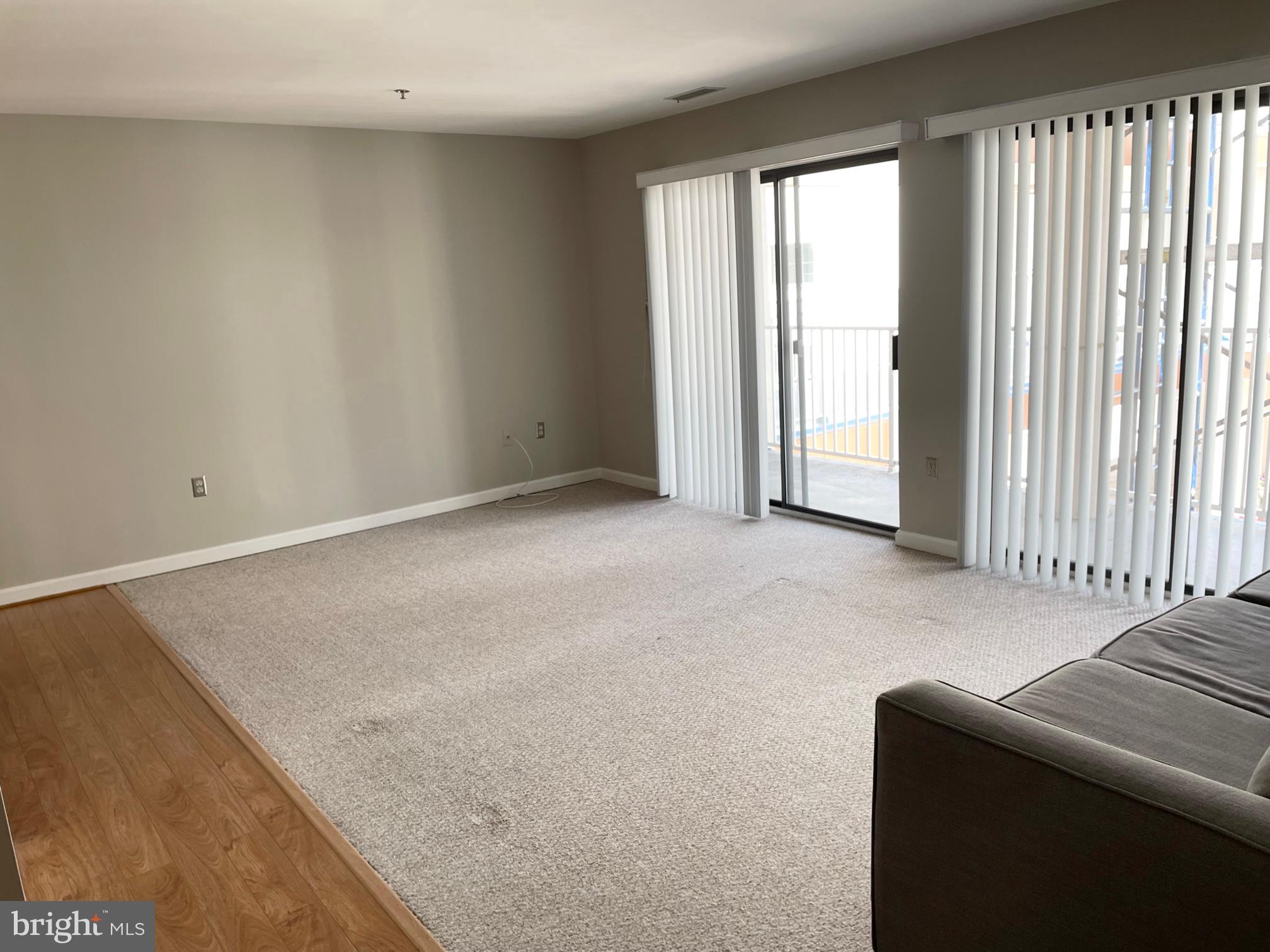 2702 E LIGHTHOUSE PT E 635