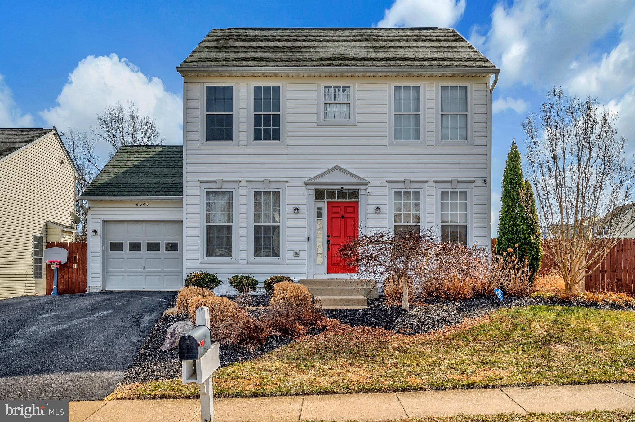 SALEM FIELDS - Residential