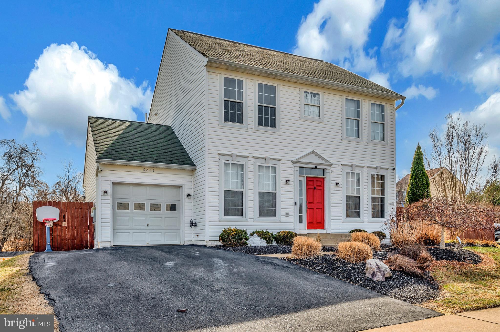 SALEM FIELDS - Residential