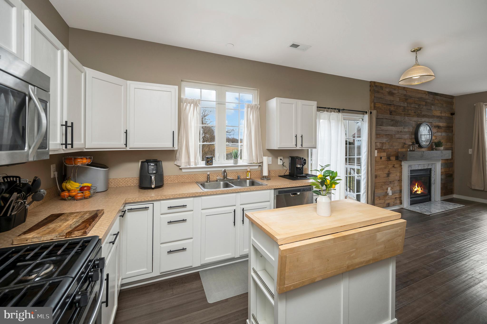 SALEM FIELDS - Residential