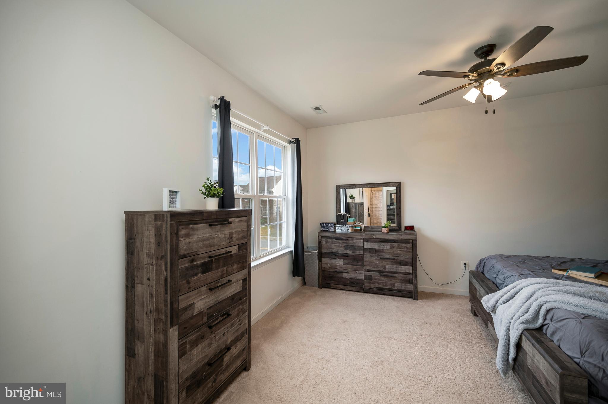 SALEM FIELDS - Residential