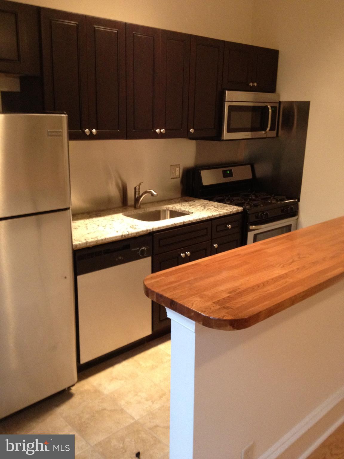 WASHINGTON SQ - Residential Lease