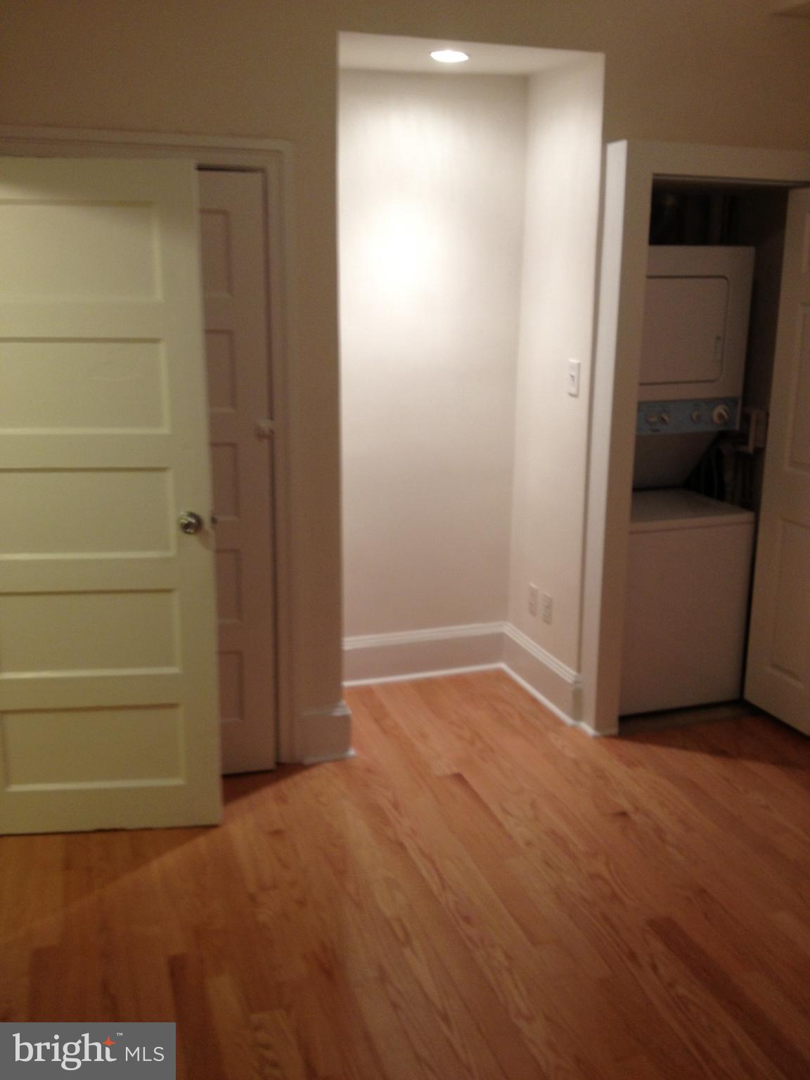 WASHINGTON SQ - Residential Lease