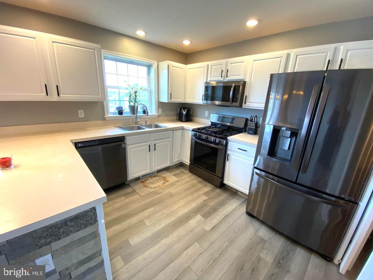 ASHCOMBE FARMS - Residential