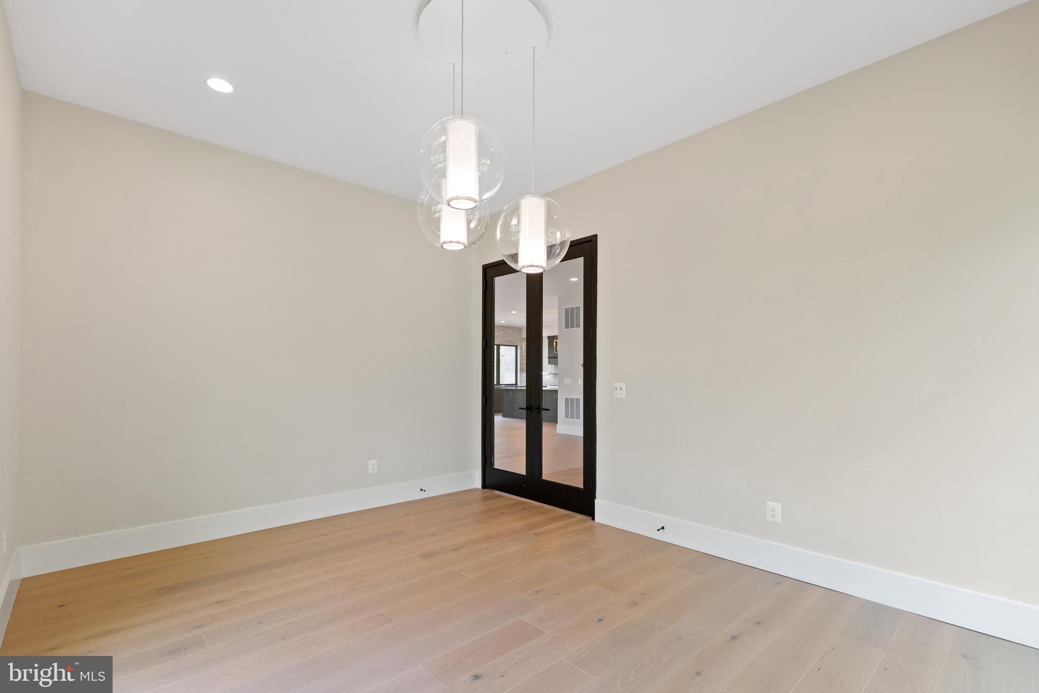 ROAN STALLION ESTATES - Residential