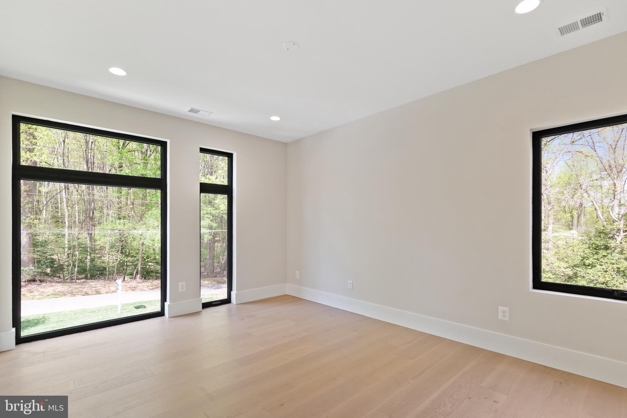 ROAN STALLION ESTATES - Residential