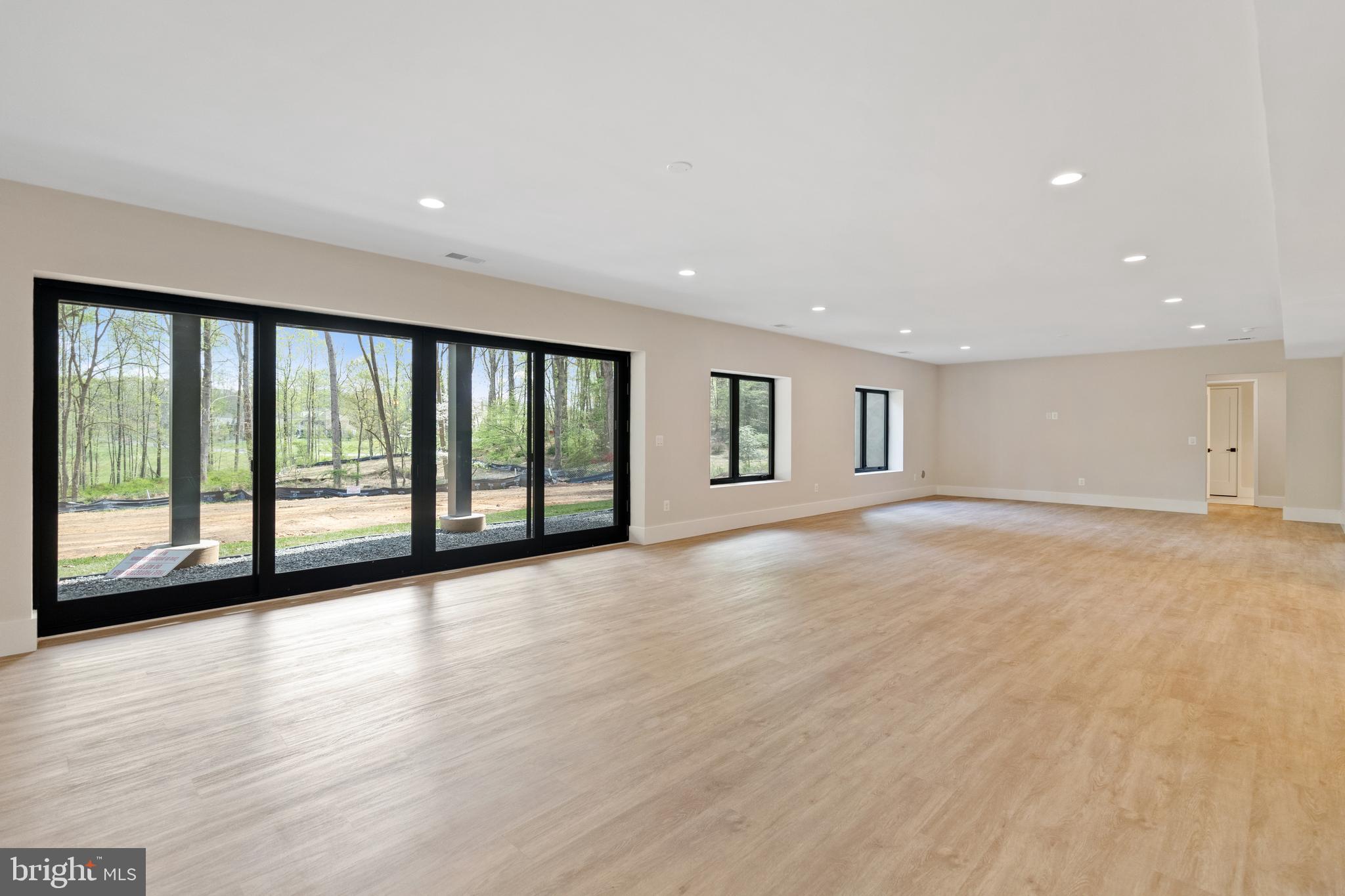 ROAN STALLION ESTATES - Residential