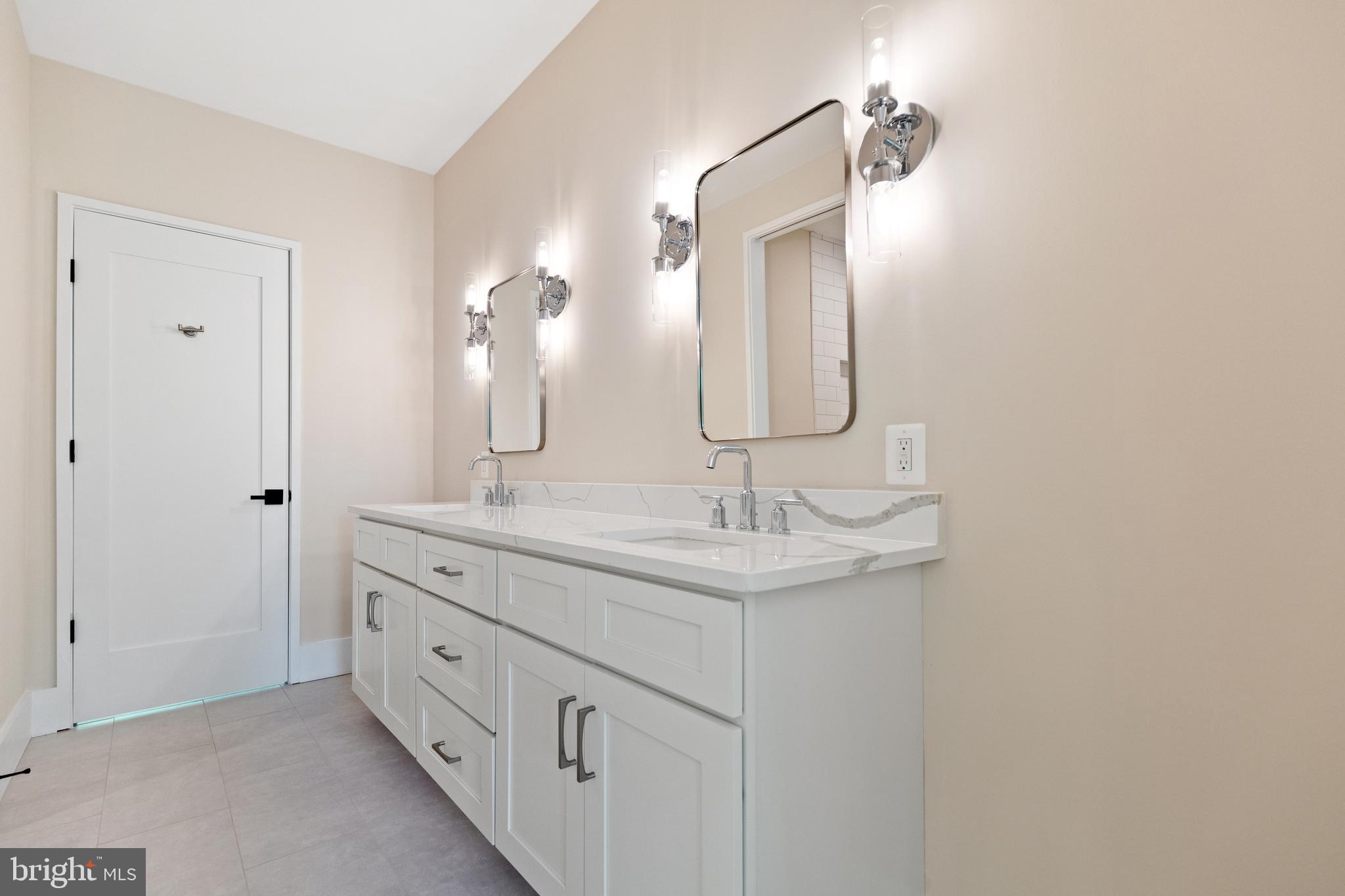 ROAN STALLION ESTATES - Residential