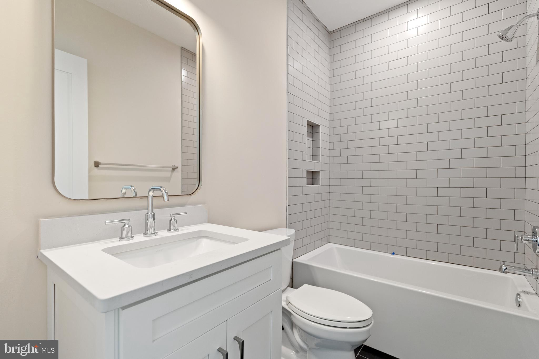 ROAN STALLION ESTATES - Residential