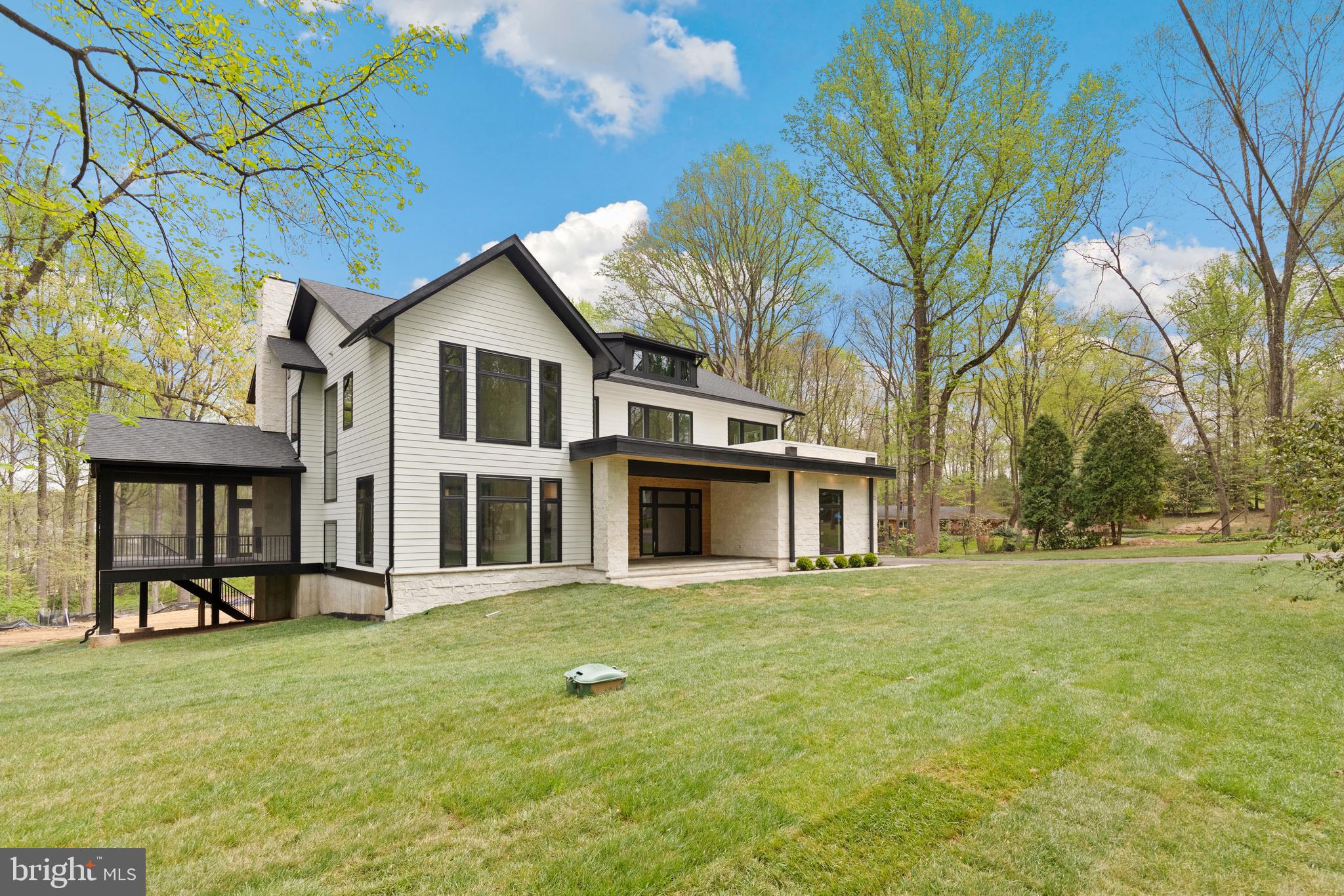 ROAN STALLION ESTATES - Residential