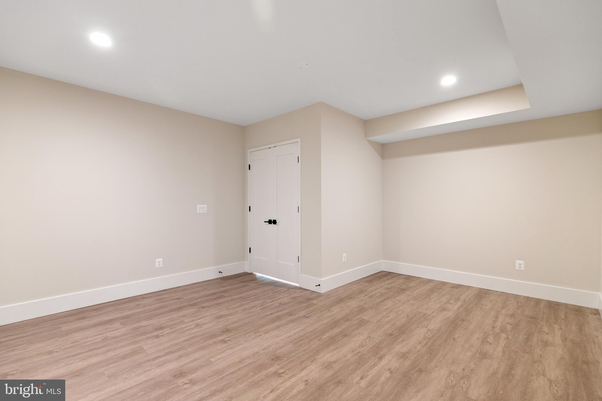 ROAN STALLION ESTATES - Residential