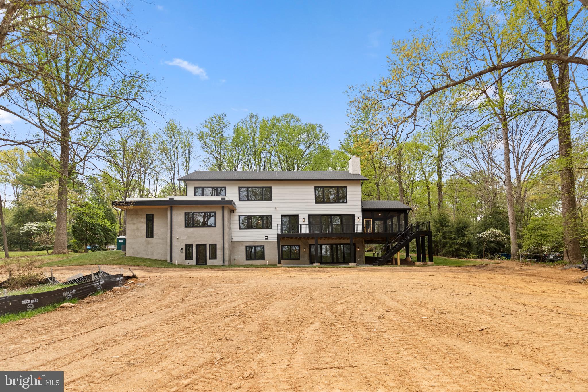 ROAN STALLION ESTATES - Residential