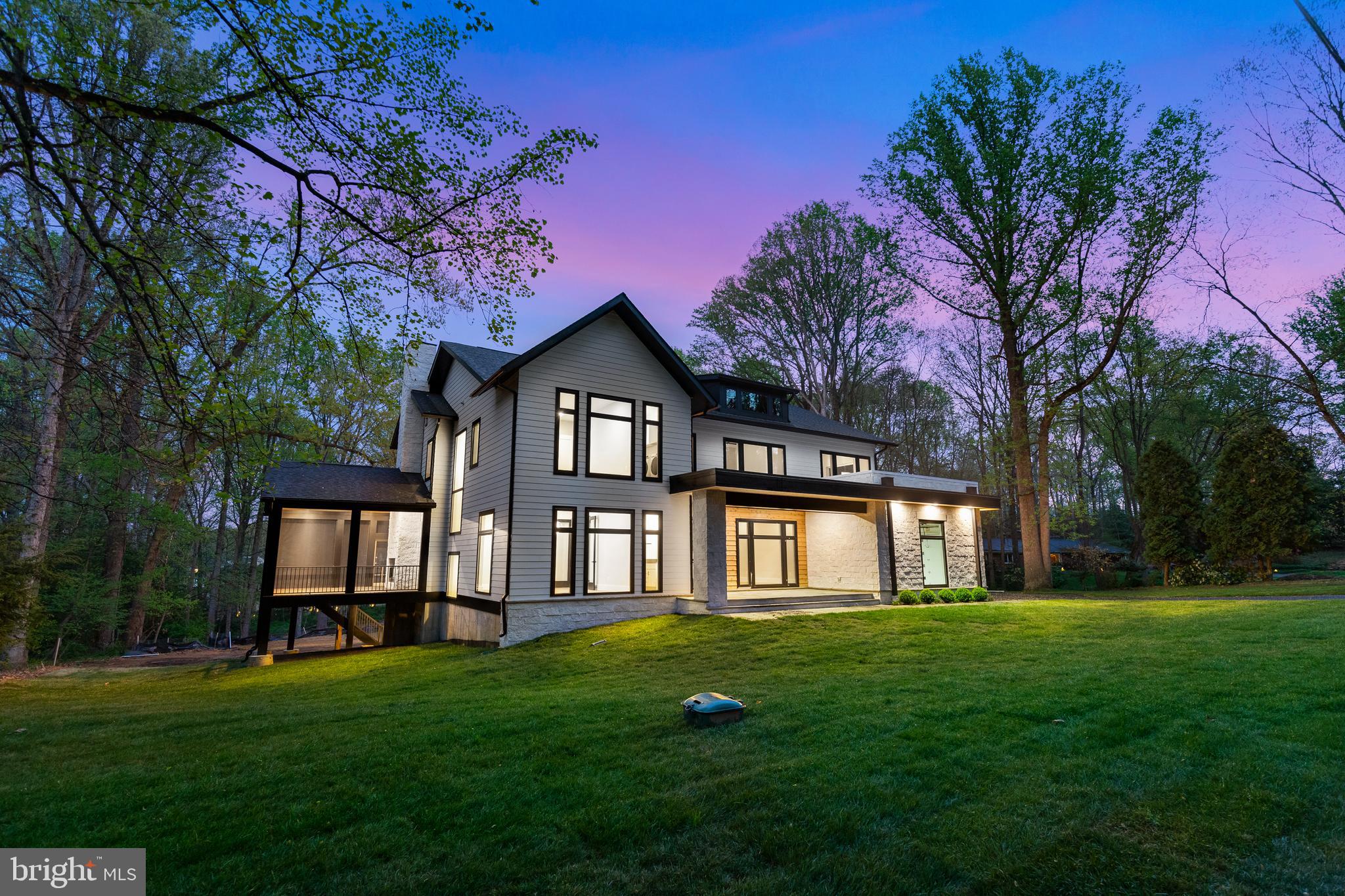 ROAN STALLION ESTATES - Residential