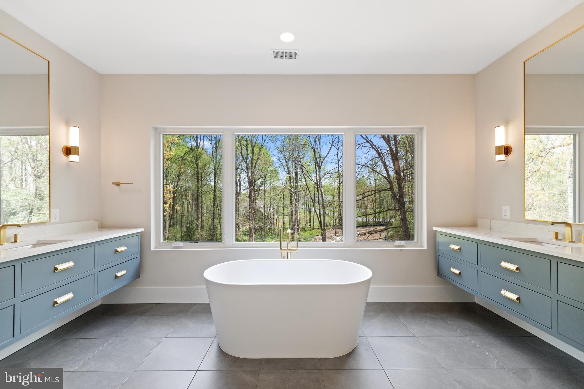 ROAN STALLION ESTATES - Residential