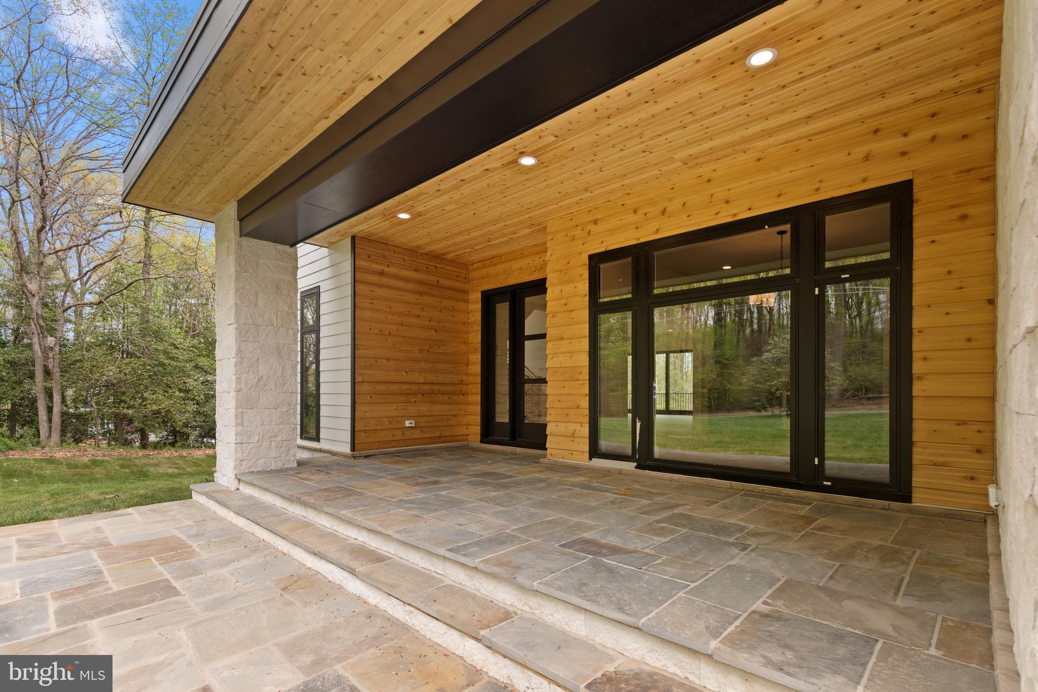 ROAN STALLION ESTATES - Residential