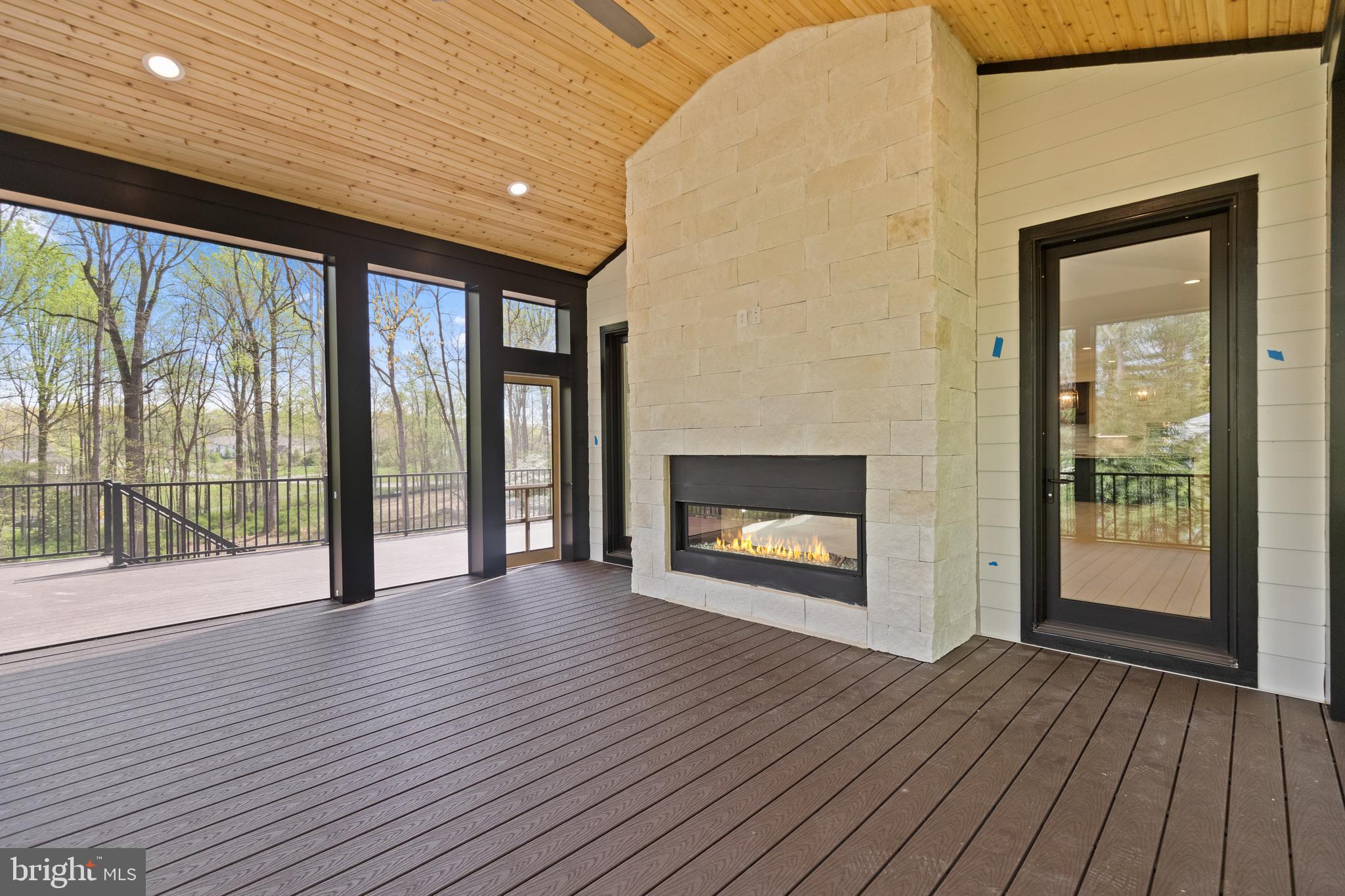 ROAN STALLION ESTATES - Residential