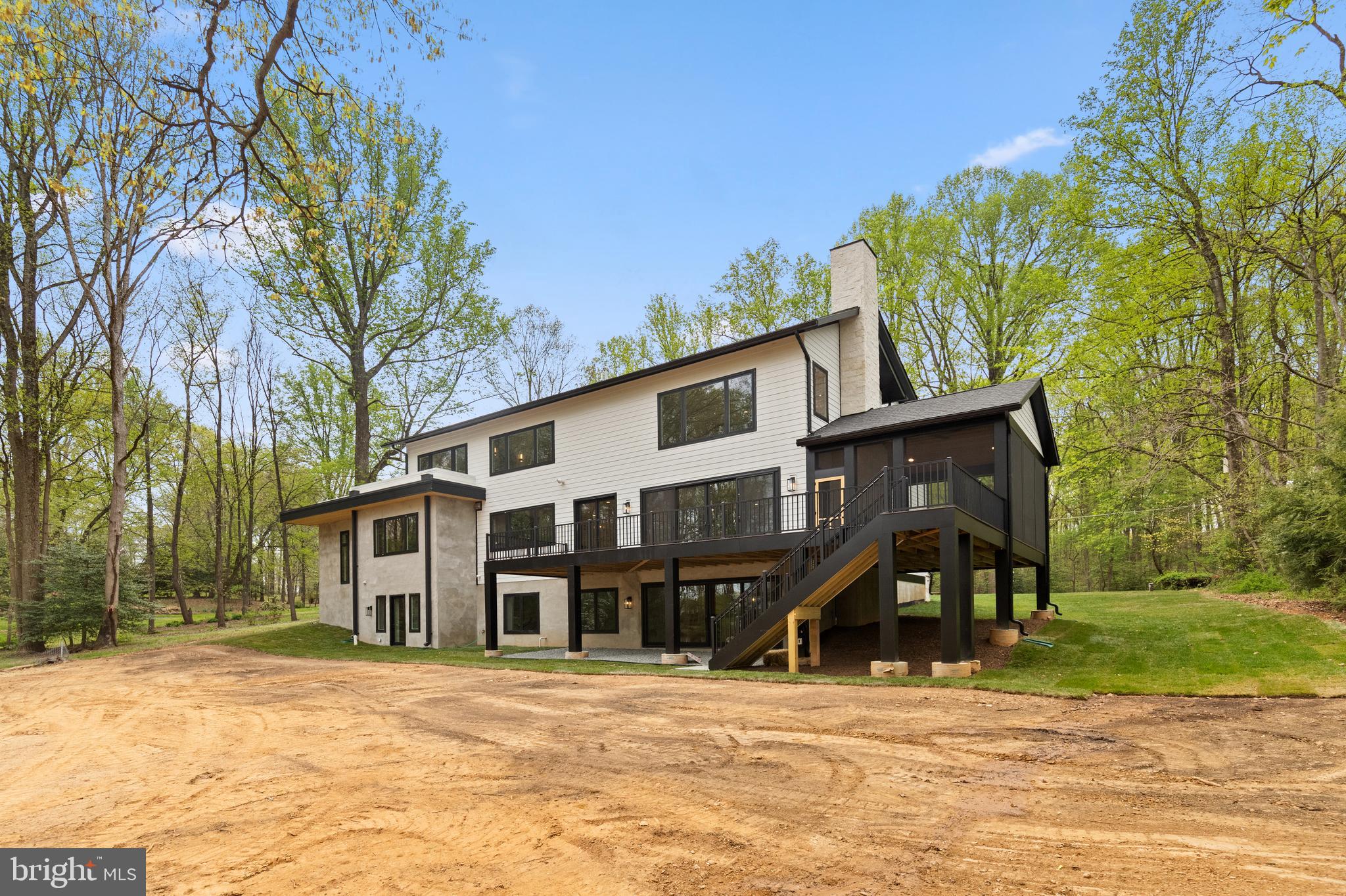 ROAN STALLION ESTATES - Residential