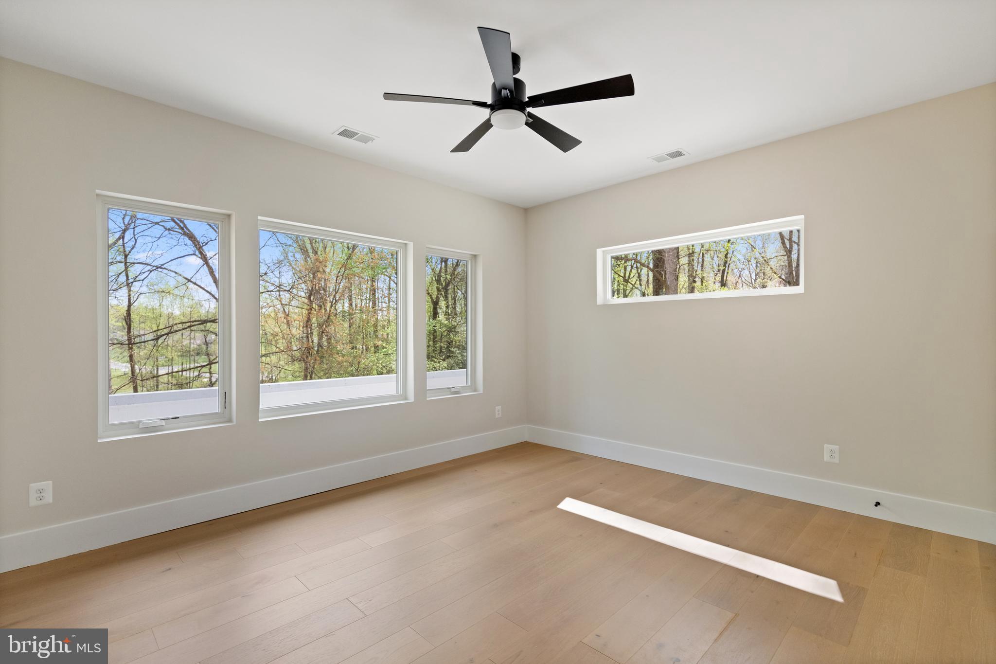 ROAN STALLION ESTATES - Residential