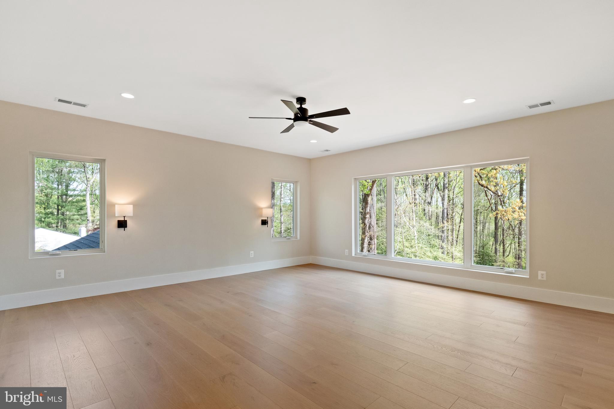 ROAN STALLION ESTATES - Residential