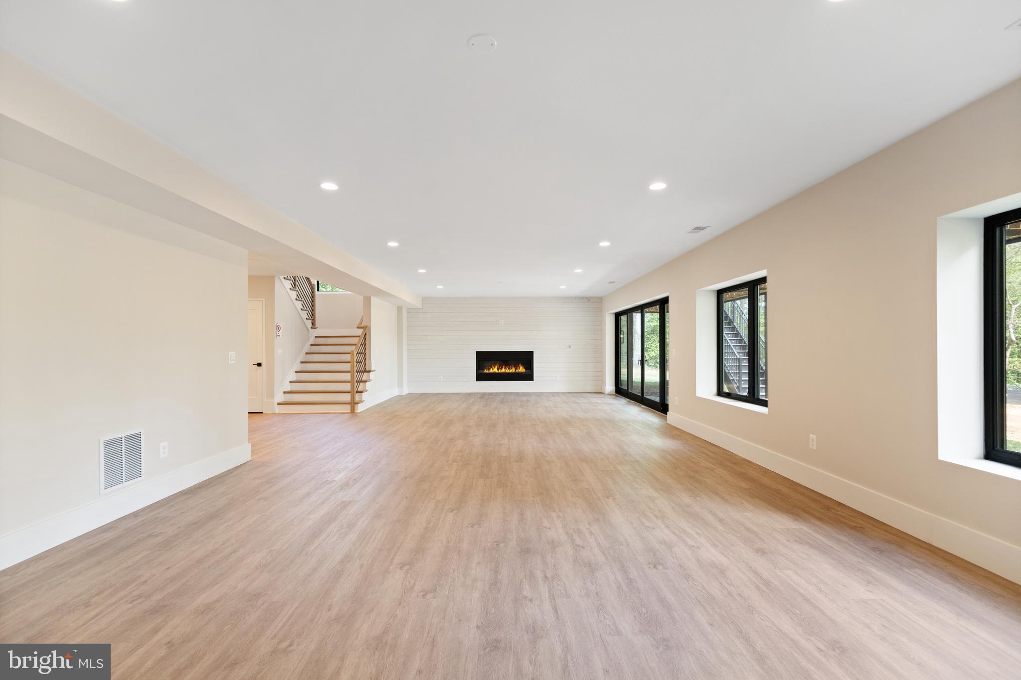 ROAN STALLION ESTATES - Residential