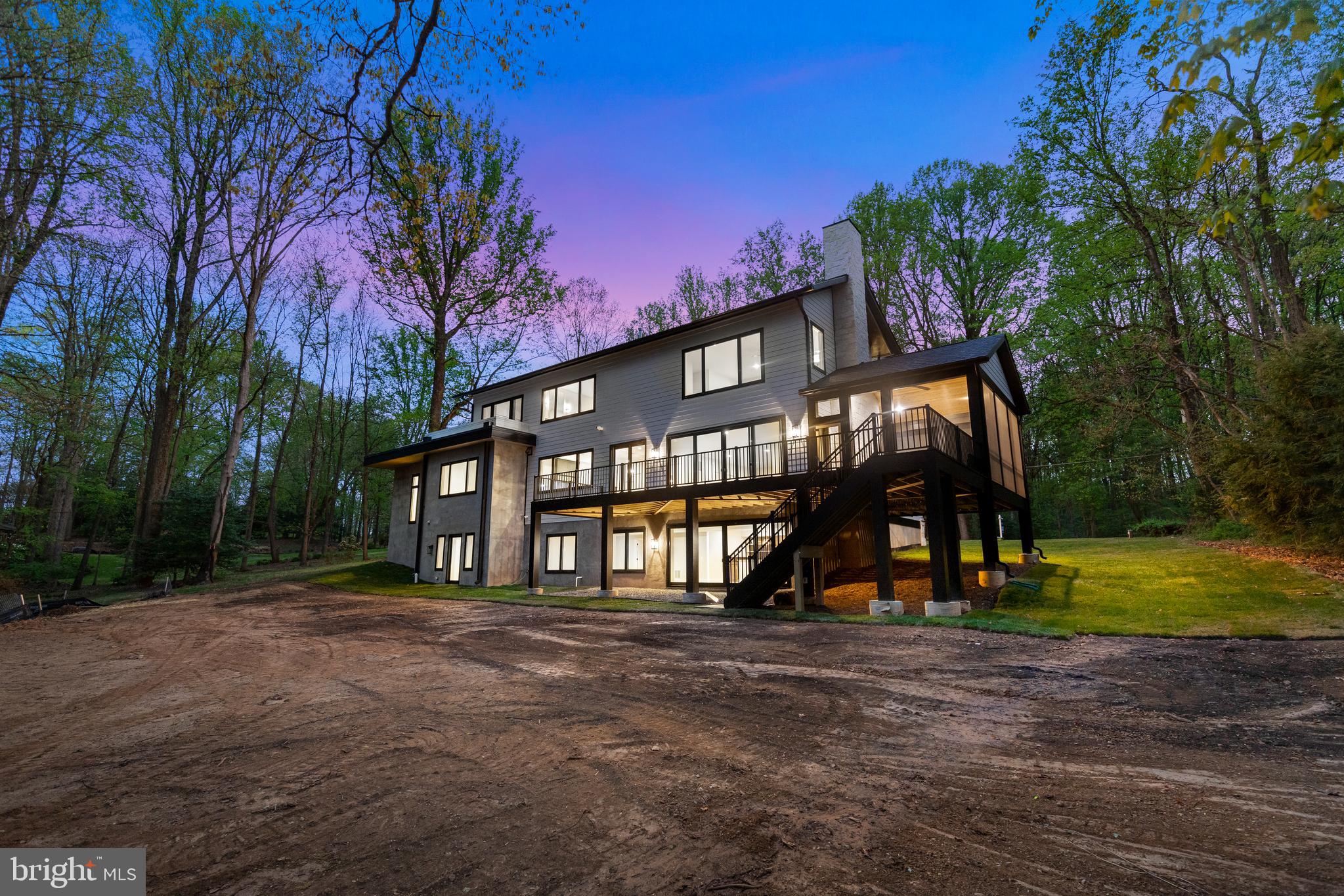 ROAN STALLION ESTATES - Residential