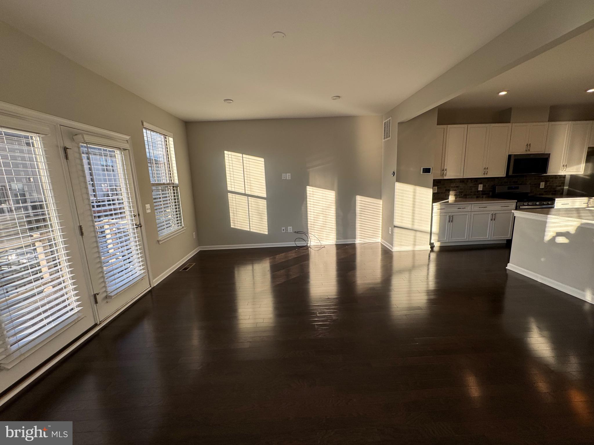 LEESBURG - Residential Lease