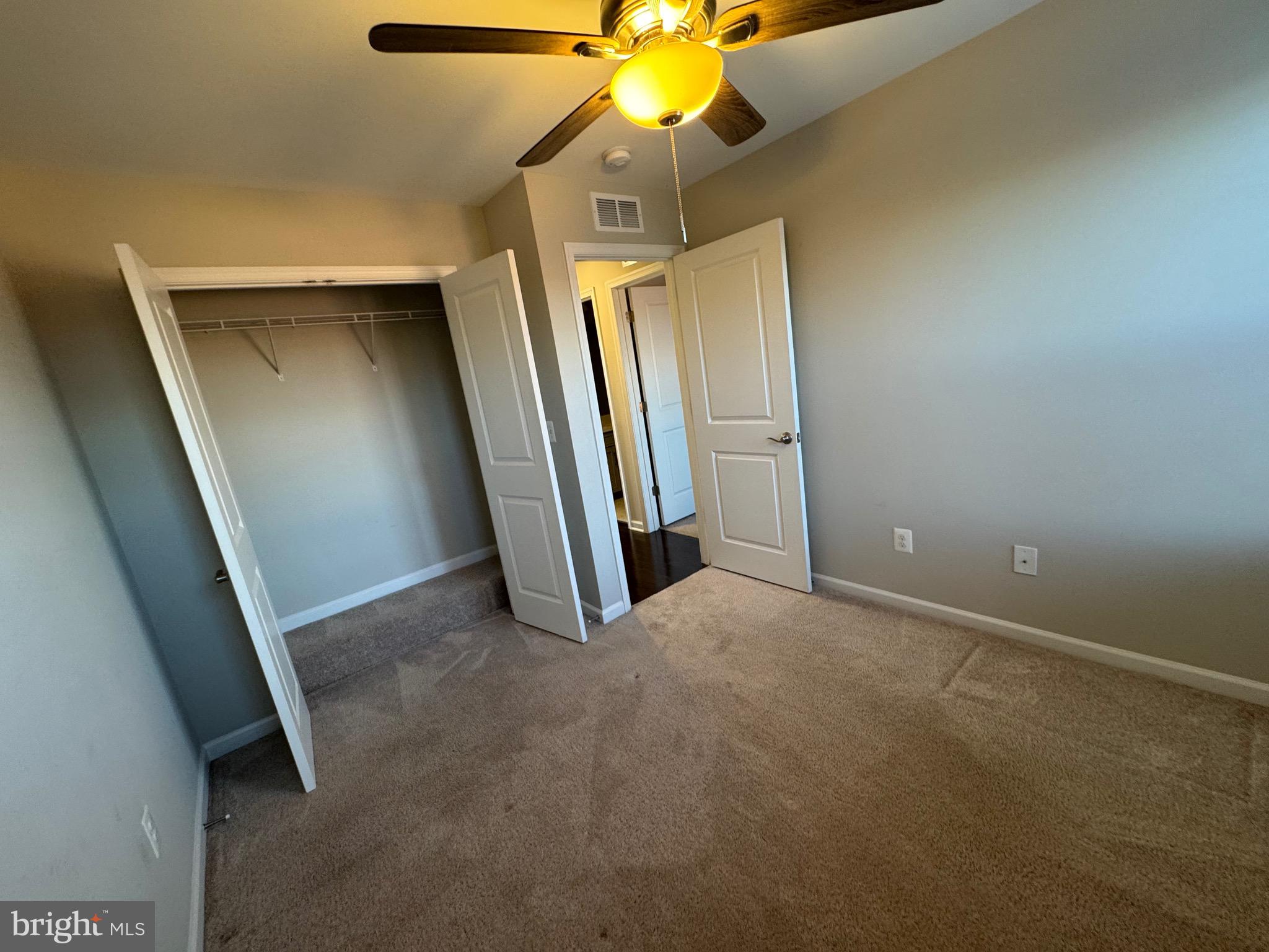 LEESBURG - Residential Lease