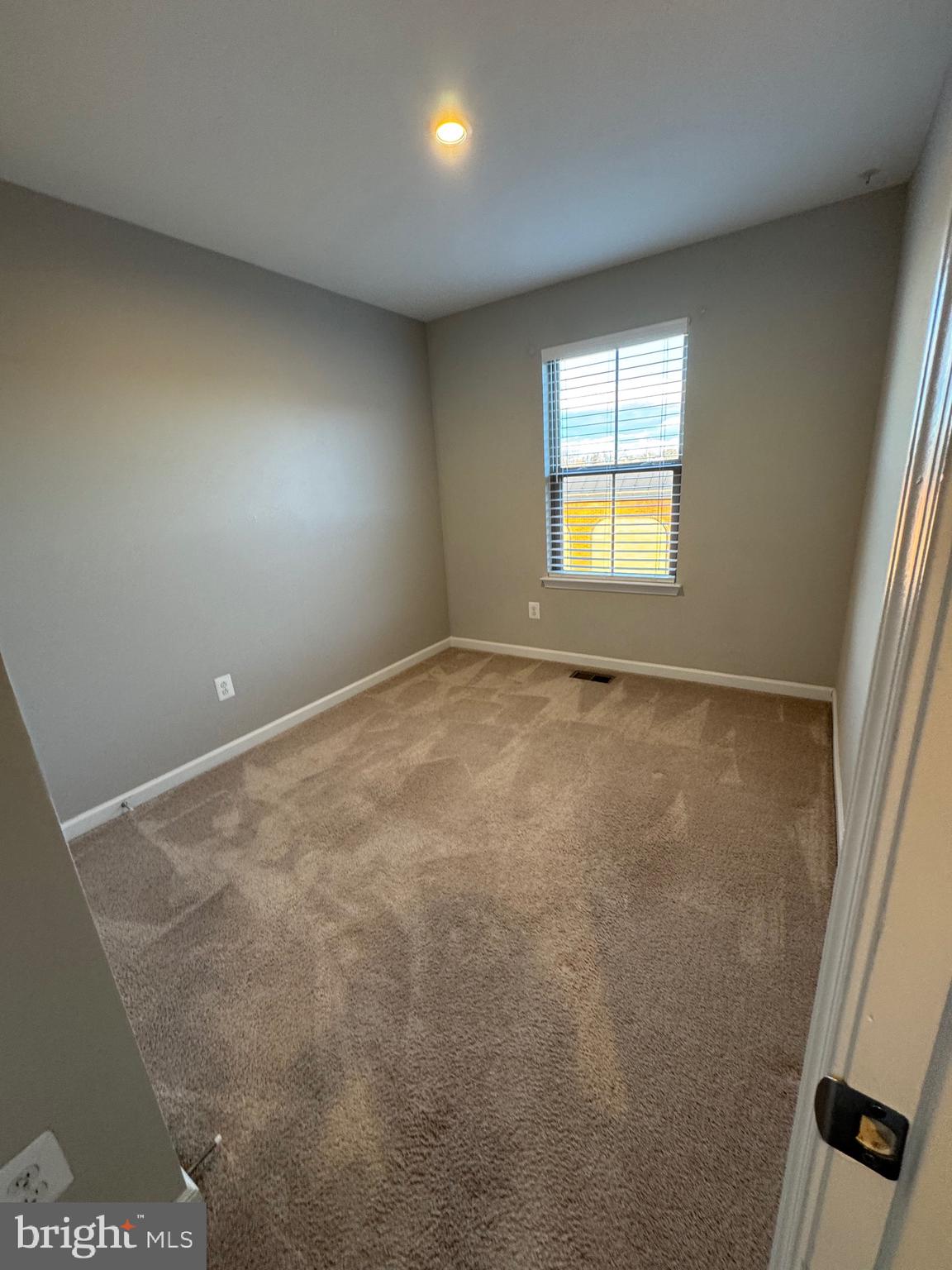 LEESBURG - Residential Lease