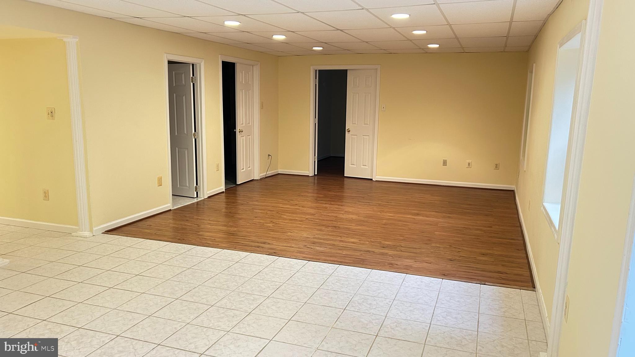 RIVER HILL - Residential Lease