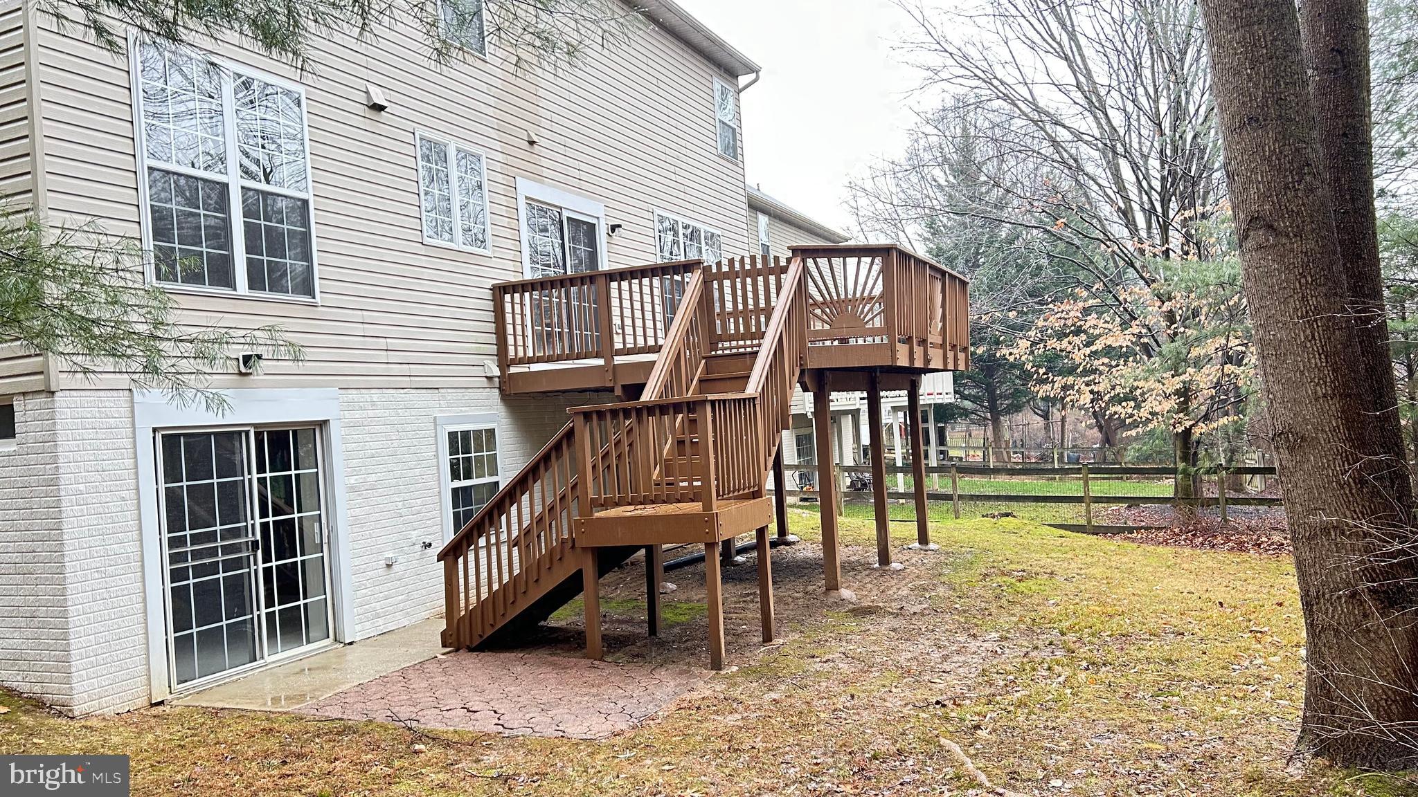 RIVER HILL - Residential Lease