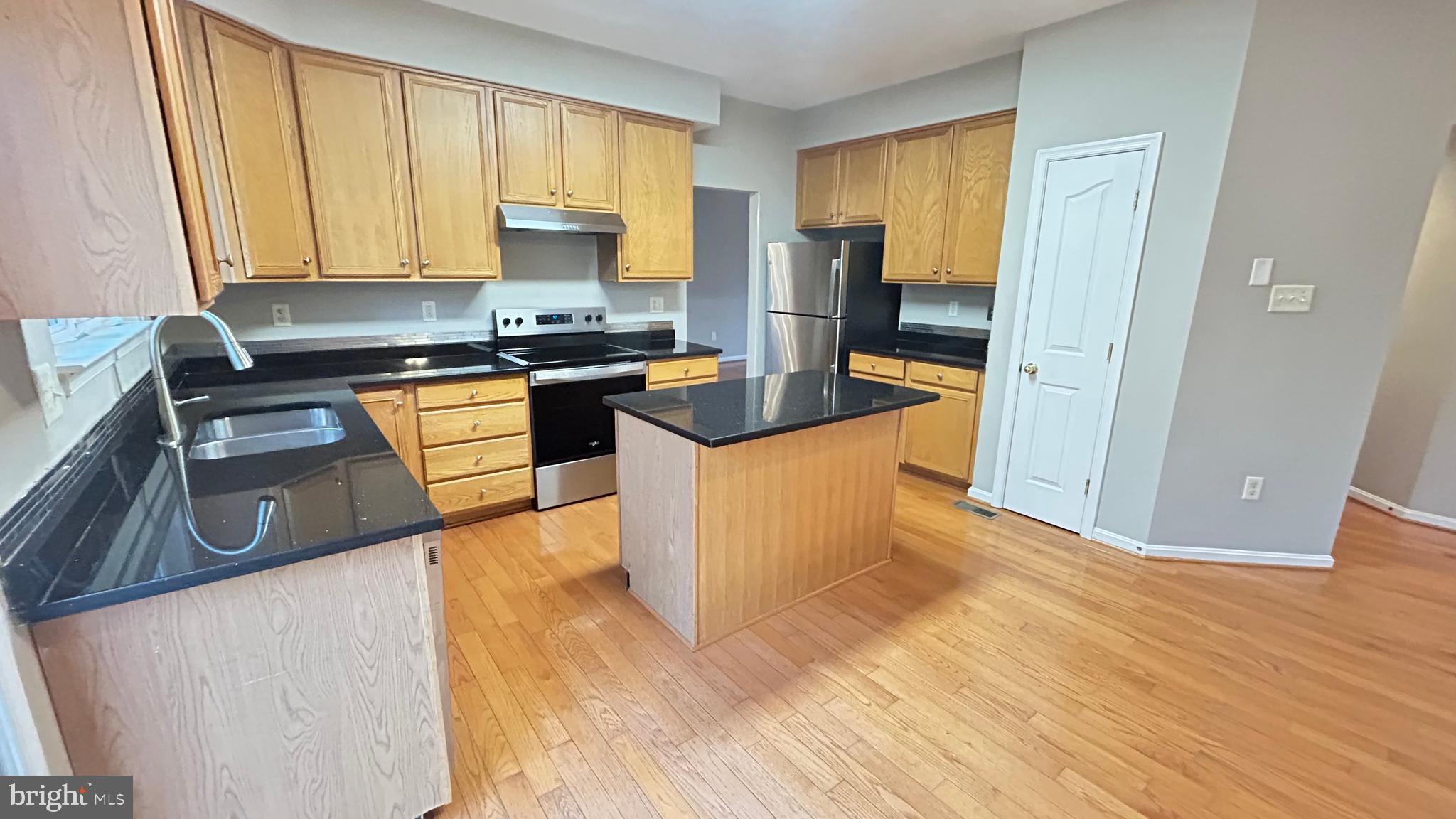 RIVER HILL - Residential Lease