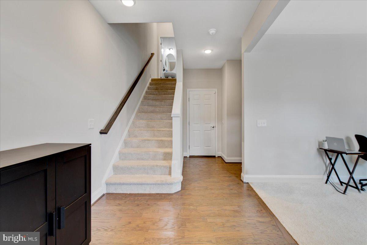 POTOMAC SHORES - Residential Lease