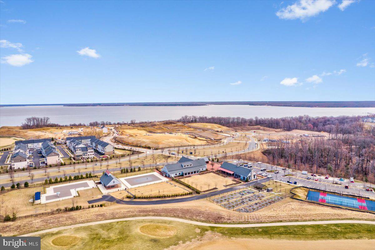 POTOMAC SHORES - Residential Lease